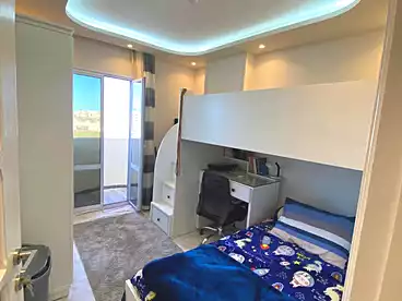 شقق للبيع في شارع نبوي المهندس، المنتزه، 120 متر