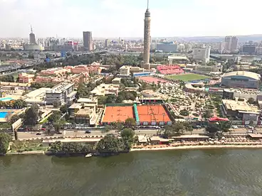 Apartment للإيجار في شارع كورنيش النيل، الدقي، 350 متر