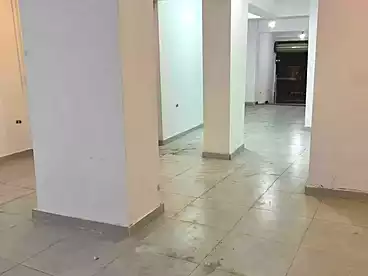 محلات للإيجار في شارع أبو قير - طريق الحرية، جناكليس، 160 متر