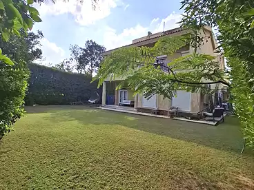 Villas For sale in 11th St., First Zone Buildings, 360 sqm