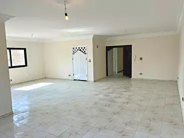 Apartments For rent in El Sheikh Mohammed El Nadi St., 6th Zone, 240 sqm