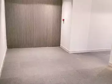 Offices For rent in Northern 90th St., 90th Street, 290 sqm