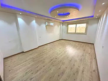 شقق للبيع في شارع محيي الدين ابو العز، الدقي، 240 متر