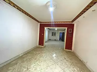 في شارع أحمد عرابي، المهندسين، 220 متر