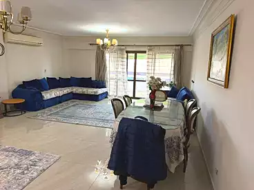 Apartments For sale in El Khalifa El Maamoun St., Heliopolis - Masr El Gedida, 200 sqm