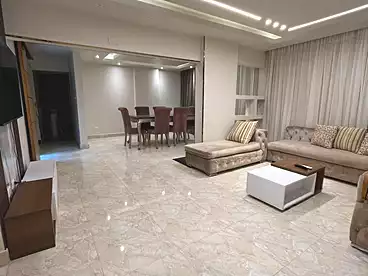 شقق فندقية للإيجار في شارع عبد الحميد بدوي، شيراتون، 120 متر