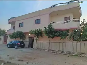 عقارات للبيع في أبو تلات، الاسكندرية، 220 متر