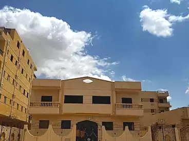 Apartments For sale in Second Neighborhood, Hai El Safwa - Second Neighborhood, 140 sqm