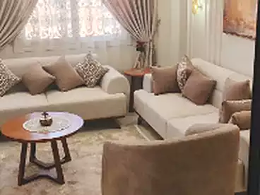 عقارات للإيجار في شارع أحمد الزمر، الحي العاشر، 150 متر