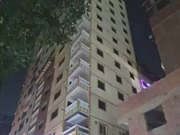 Apartments For sale in El Arbaeen St., Gisr Al Suez, 100 sqm