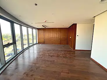 For rent in Southern 90th St., 90th Street, 690 sqm