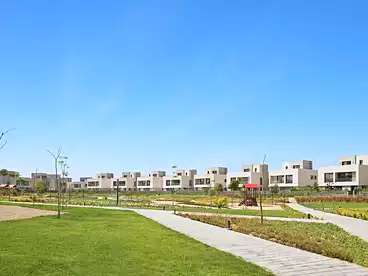 فلل للبيع في كمبوند البروج - إمكان، كمبوند بمدينة الشروق، 240 متر