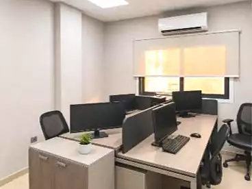 إداري للإيجار في كارفور، المعراج العلوي، 2000 متر