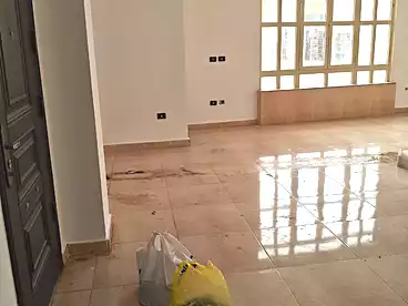 مكاتب للإيجار في اللوتس الجنوبيه، اللوتس، 215 متر