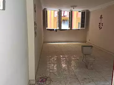 Apartments For sale in El Shaheed Ahmed Hamdy St., El Tawabek, 115 sqm