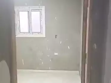 شقق للبيع في شارع سند عبد الحكيم، النزهة 2، 100 متر