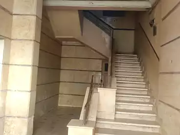 Building For sale in Hadayek Helwan, Helwan, 508 sqm
