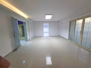 Offices For rent in Morabaa El Wozaraa, Sheraton, 300 sqm