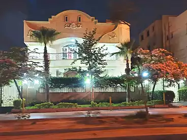 فلل للبيع في المجاوره الثالثه، غرب سوميد، 610 متر