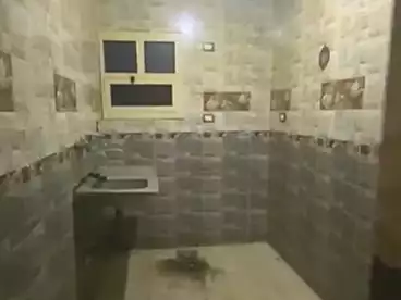 شقق للبيع في شارع الخمسين، النزهة 2، 140 متر