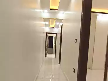 عقارات للإيجار في شارع 27، النزهة 2، 150 متر
