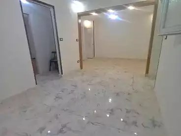 شقق للإيجار في المندرة بحري، المندرة، 135 متر