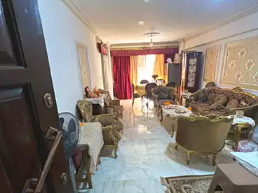 عقارات للبيع في شارع مصطفي كامل، السيوف، 130 متر