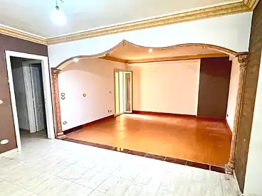 Administrative For rent in Fleming, Alexandria, 120 sqm