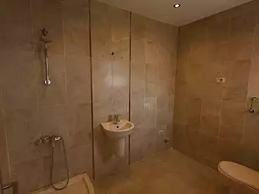 Apartments For sale in Malls and Markets, El Rehab, 100 sqm