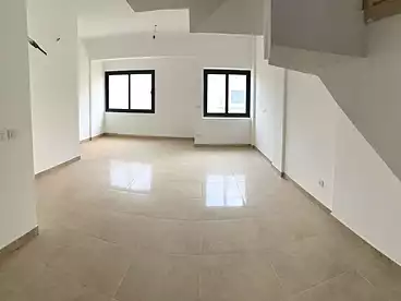 Penthouse For sale in Fifth Square Compound - AlMarasem, Compounds in New Cairo, 158 sqm