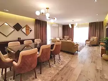Apartments For sale in Eighth Neighborhood, Zahraa El Maadi, 192 sqm