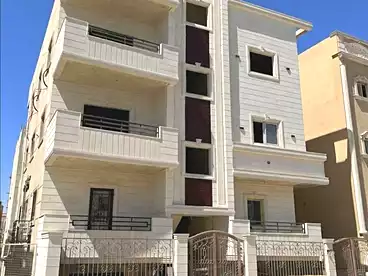 شقق للبيع في كمبوند الدفاع الوطني، كمبوند بالتجمع الخامس، 130 متر