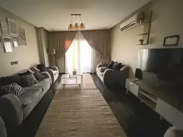 شقق للبيع في شارع حورس، حدائق الأهرام، 176 متر