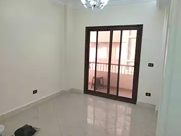 Apartments For sale in Shoubra, Greater Cairo, 120 sqm