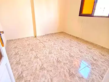 شقق للإيجار في المندرة بحري، المندرة، 90 متر