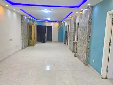 شقق للإيجار في شارع الشهيد احمد حمدي، الطوابق، 225 متر