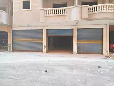 محلات للبيع في بيانكي، البيطاش، 250 متر