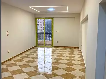 Apartments For sale in Gamal Abdel Nasser St., Miami, 125 sqm