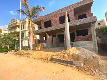 Duplex with Garden For sale in El Shaikh Hassan Mamoun St., El Yasmeen 7, 500 sqm