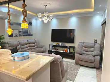 شقق للبيع في شارع أحمد فخري، مدينة نصر، 160 متر
