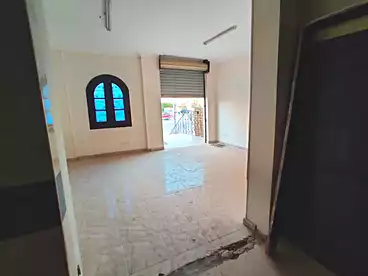 Building For sale in Hay El Andalous, Ganob El Ahyaa, 580 sqm
