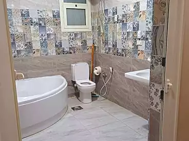 شقق للإيجار في شارع كورنيش النيل، حدائق حلوان، 300 متر