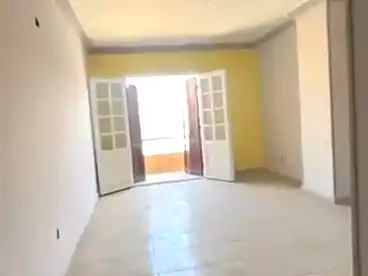 شقة بحديقة للبيع في طريق احمد زويل، حدائق أكتوبر، 80 متر