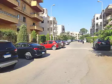 Apartments For sale in El Shaheed Islam Raafat St., Neighbourhood 5, 200 sqm