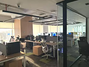 Offices For rent in Northern 90th St., 90th Street, 150 sqm