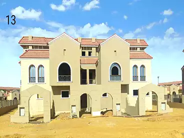 تاون هاوس للبيع في أيفي ريزيدنس - اجيك، كمبوند بمدينة الشروق، 283 متر