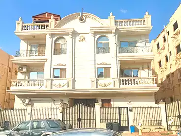 للبيع في شارع جعفر بن ابي طالب، الياسمين 2، 180 متر