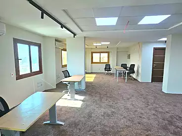 Administrative For rent in Abrag Othman, Corniche El Maadi St., 400 sqm