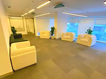 إداري للإيجار في شارع 20، سرايات المعادي، 360 متر