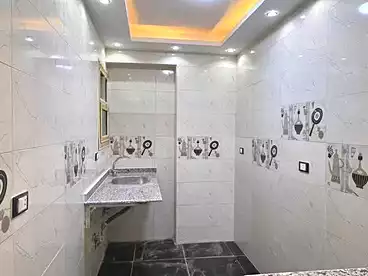 شقق للبيع في اللبيني، فيصل، 160 متر